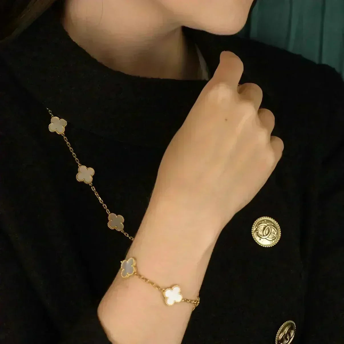 [Regal Gem]CLOVER WHITE PEARL MOP 5 MOTIF BRACELET COLLECTION