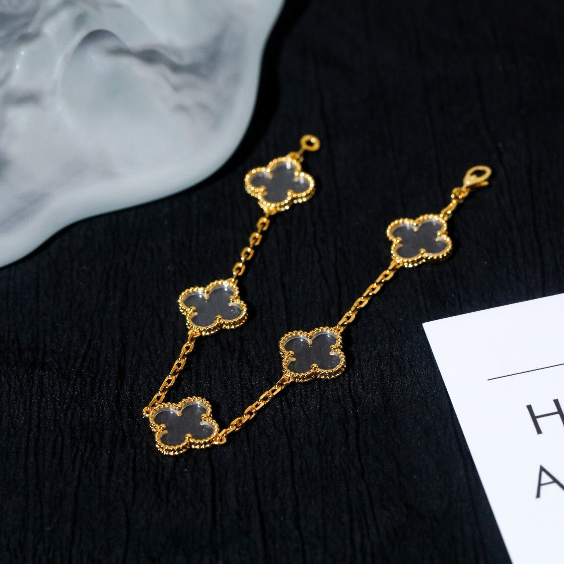 [Regal Gem]CLOVER 5 MOTIF ROCK CRYSTAL BRACELET