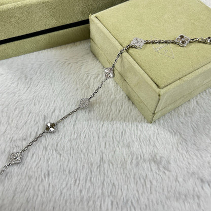[Regal Gem]CLOVER 6 MOTIF DIAMOND LASER BRACELET-w