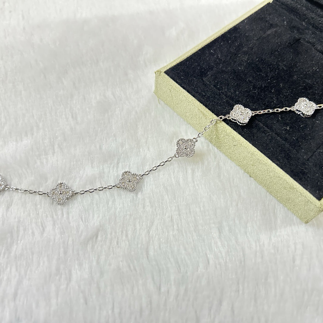 [Regal Gem]CLOVER 6 MOTIF DIAMOND BRACELET