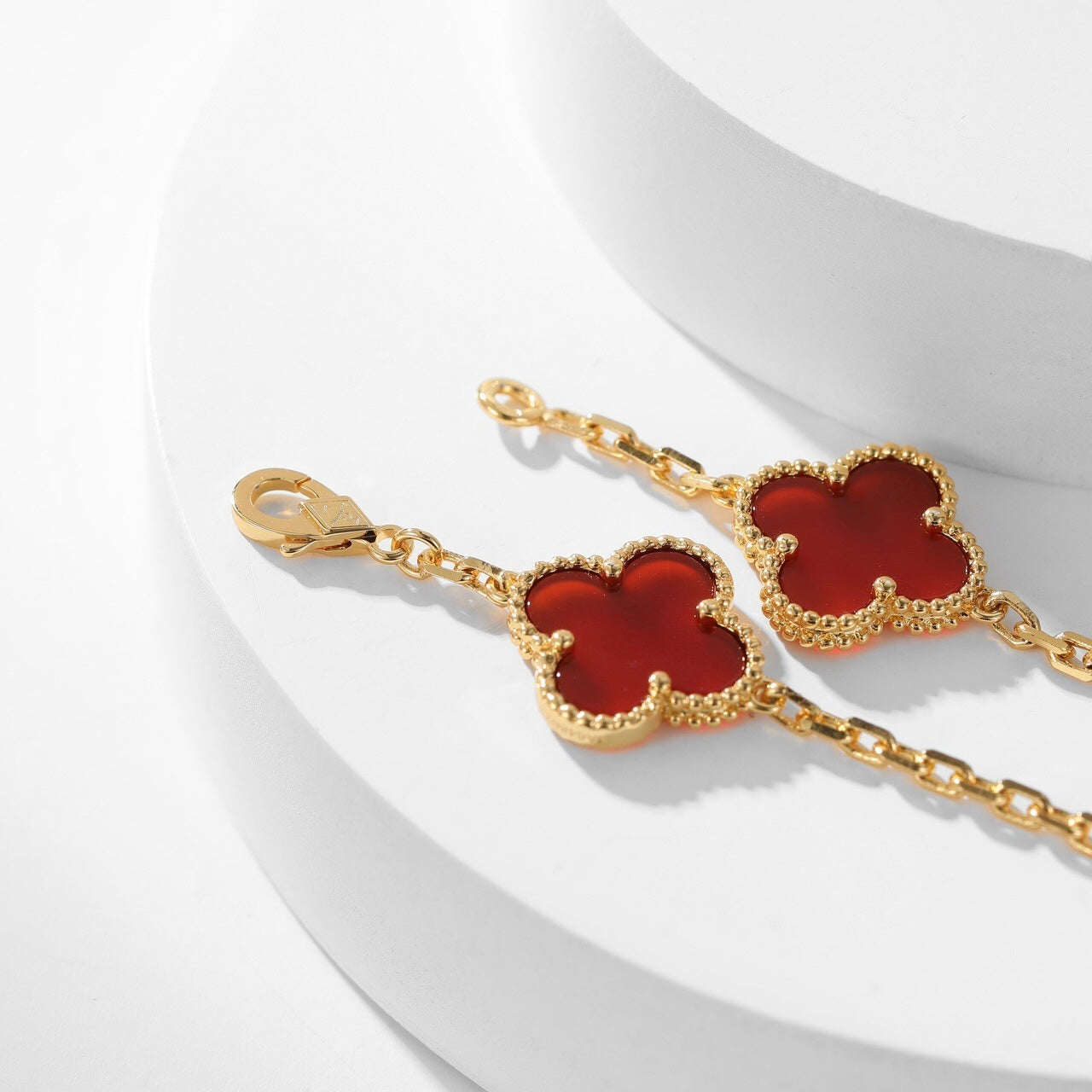 [Regal Gem]CLOVER 10 MOTIFS CARNELIAN NECKLACE