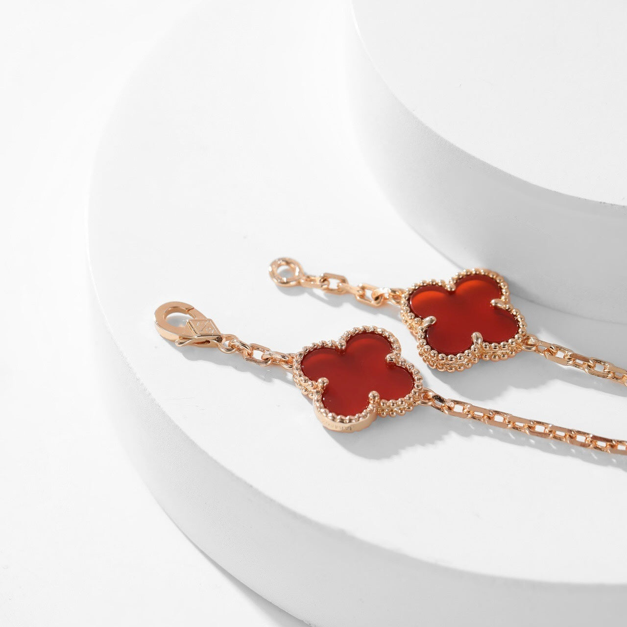 [Regal Gem]CLOVER 10 MOTIFS CARNELIAN NECKLACE