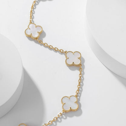 [Regal Gem]CLOVER 10 MOTIFS WHITE MOTHER OF PEARL NECKLACE