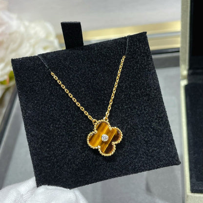 [Regal Gem]CLOVER 15MM DIAMOND AND YELLOW TIGER'S EYE AGATE necklace