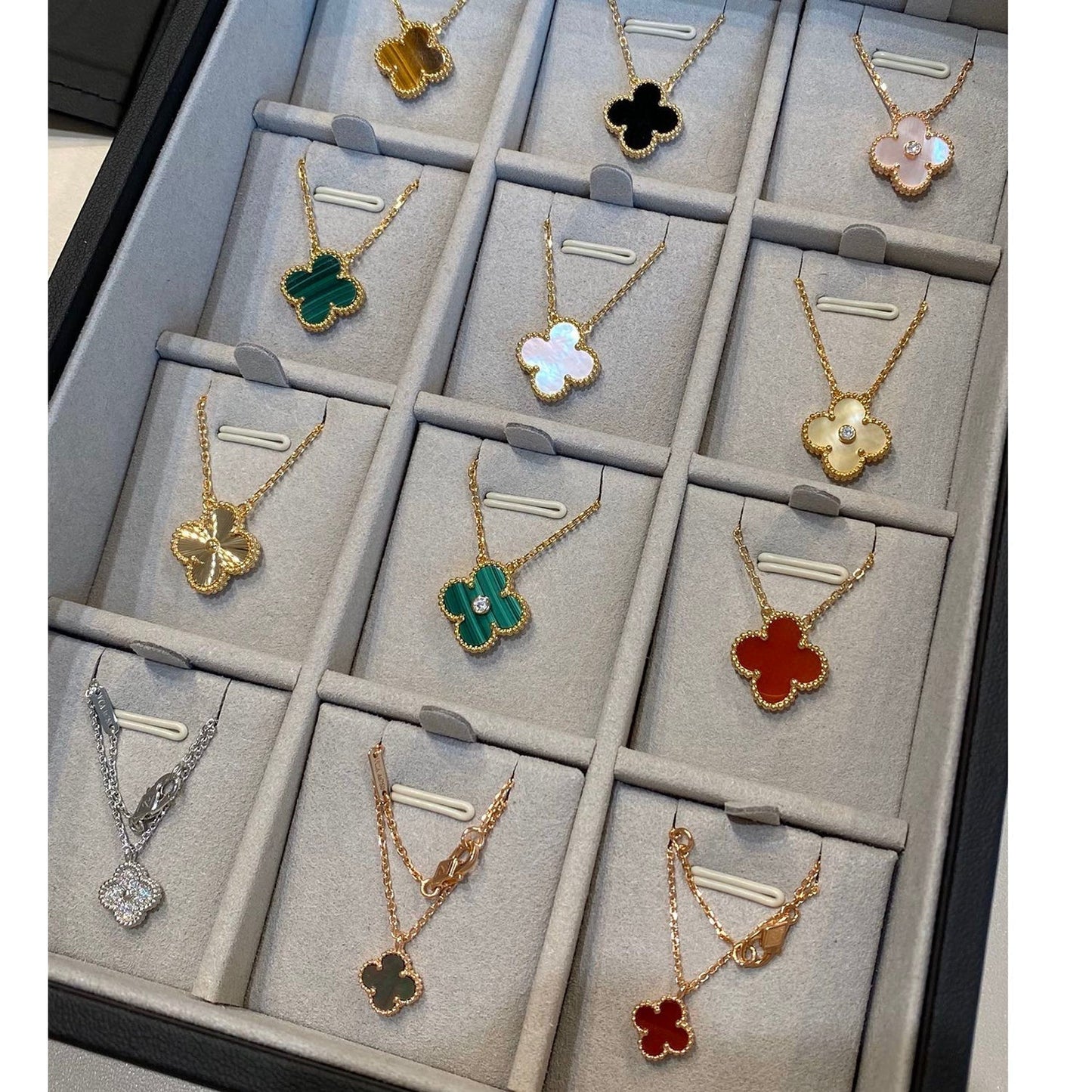 [Regal Gem]CLOVER 15MM LASER NECKLACE SILVER