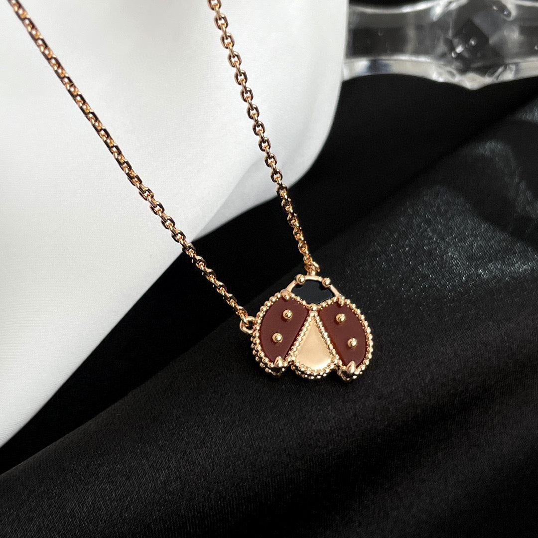 [Regal Gem]LUCKY  CARNELIANS LADYBUG NECKLACE