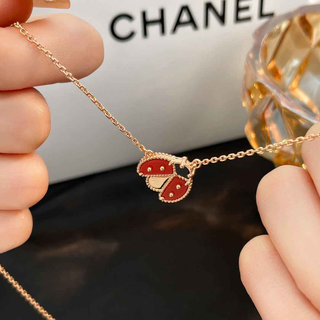 [Regal Gem]LUCKY  CARNELIANS LADYBUG NECKLACE
