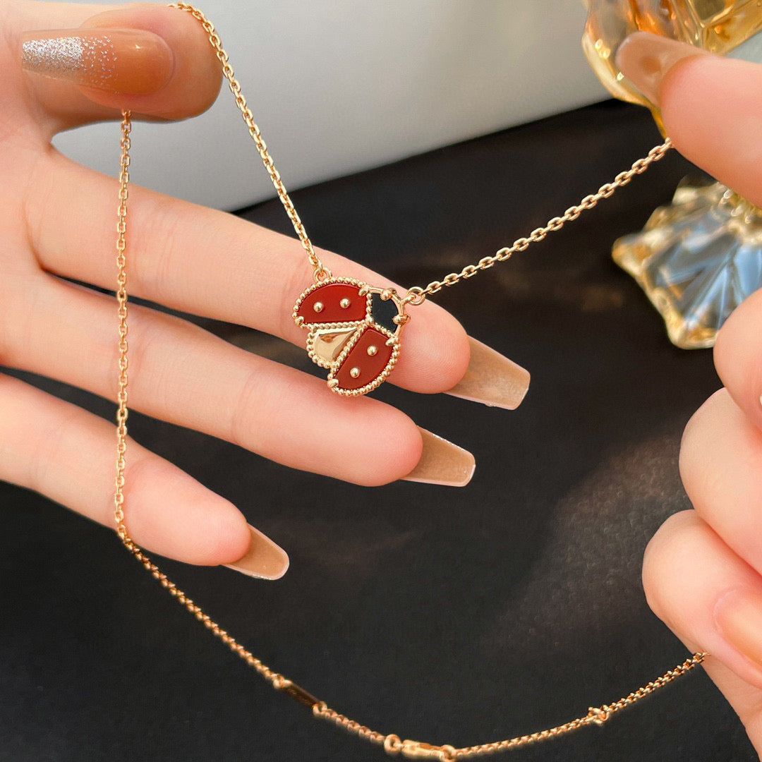 [Regal Gem]LUCKY  CARNELIANS LADYBUG NECKLACE