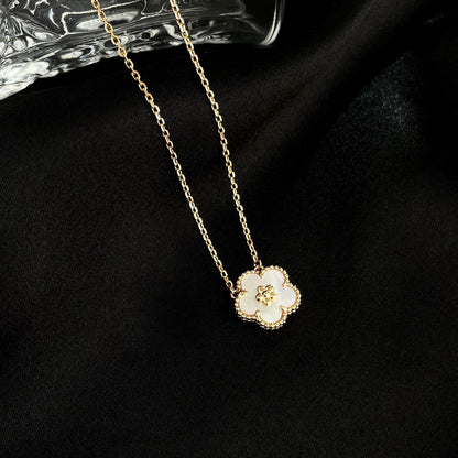 [Regal Gem]LUCKY  WHITE MOP  PLUM BLOSSOM NECKLACE