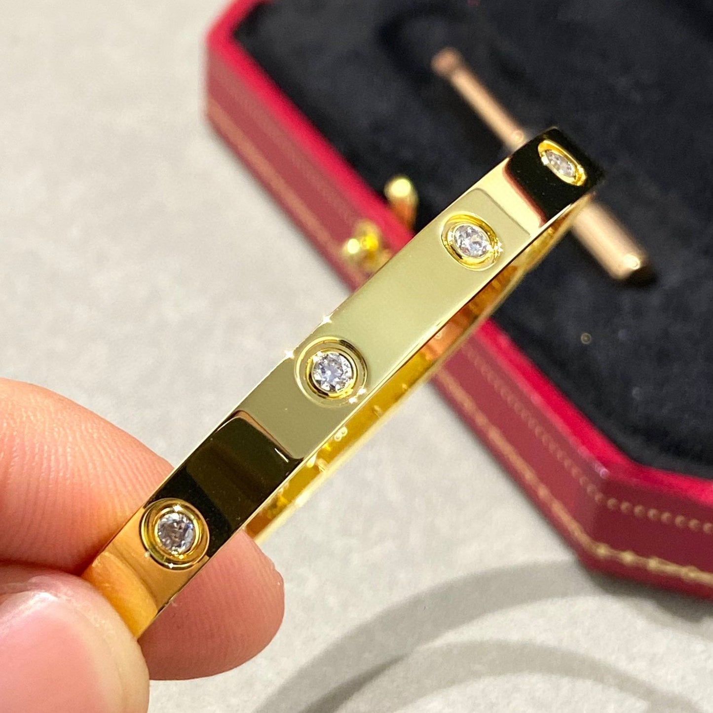 [Regal Gem]LOVE BRACELET 6.1MM 10 DIAMONDS