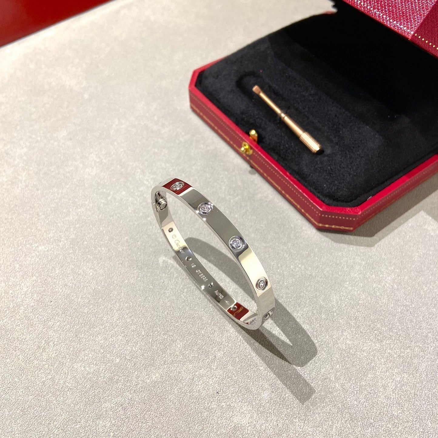 [Regal Gem]LOVE BRACELET 6.1MM 10 DIAMONDS