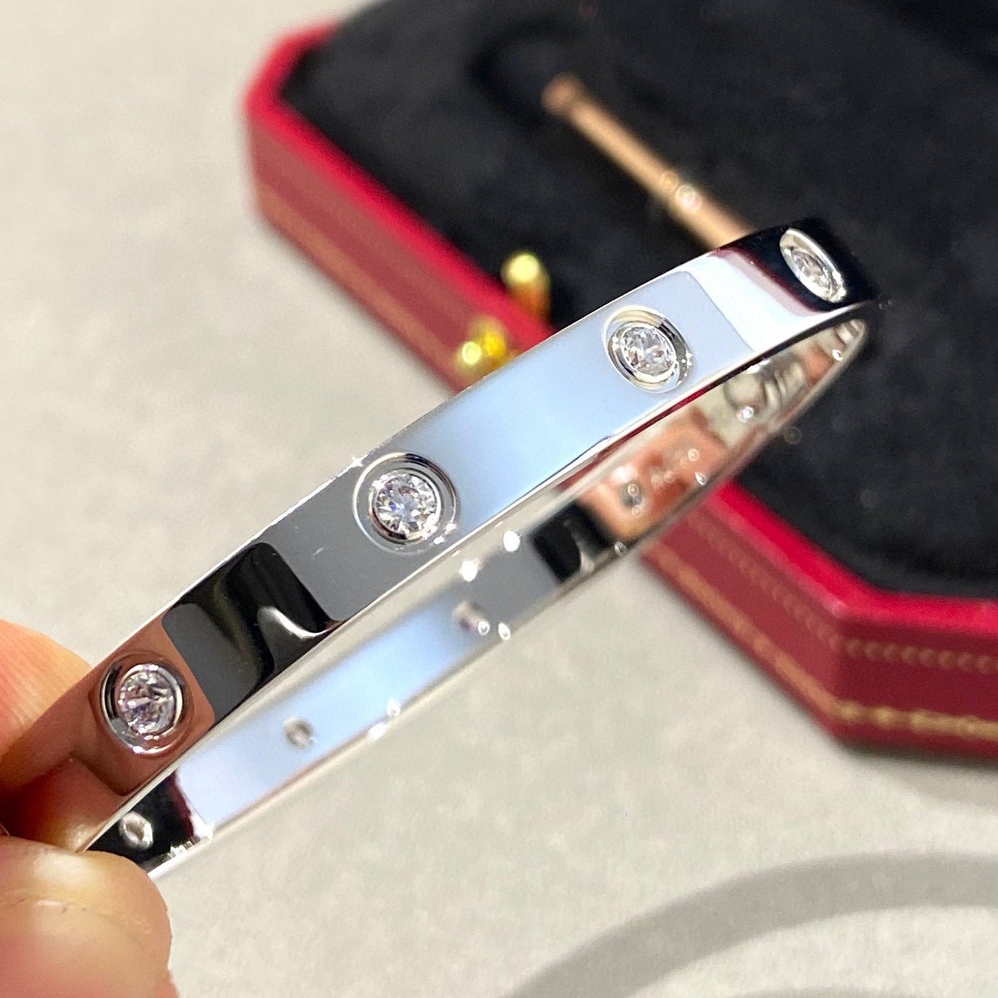 [Regal Gem]LOVE BRACELET 6.1MM 10 DIAMONDS