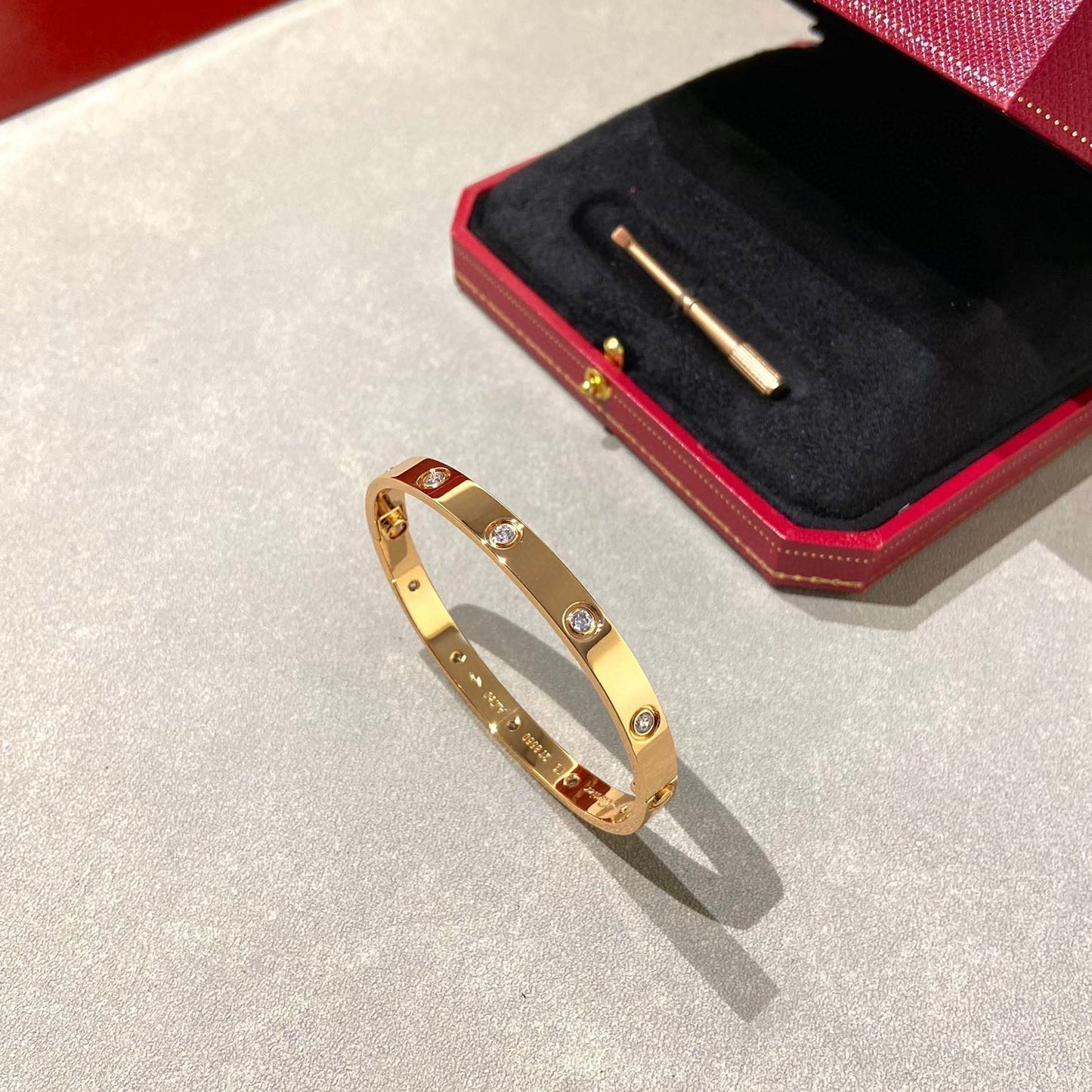 [Regal Gem]LOVE BRACELET 6.1MM 10 DIAMONDS