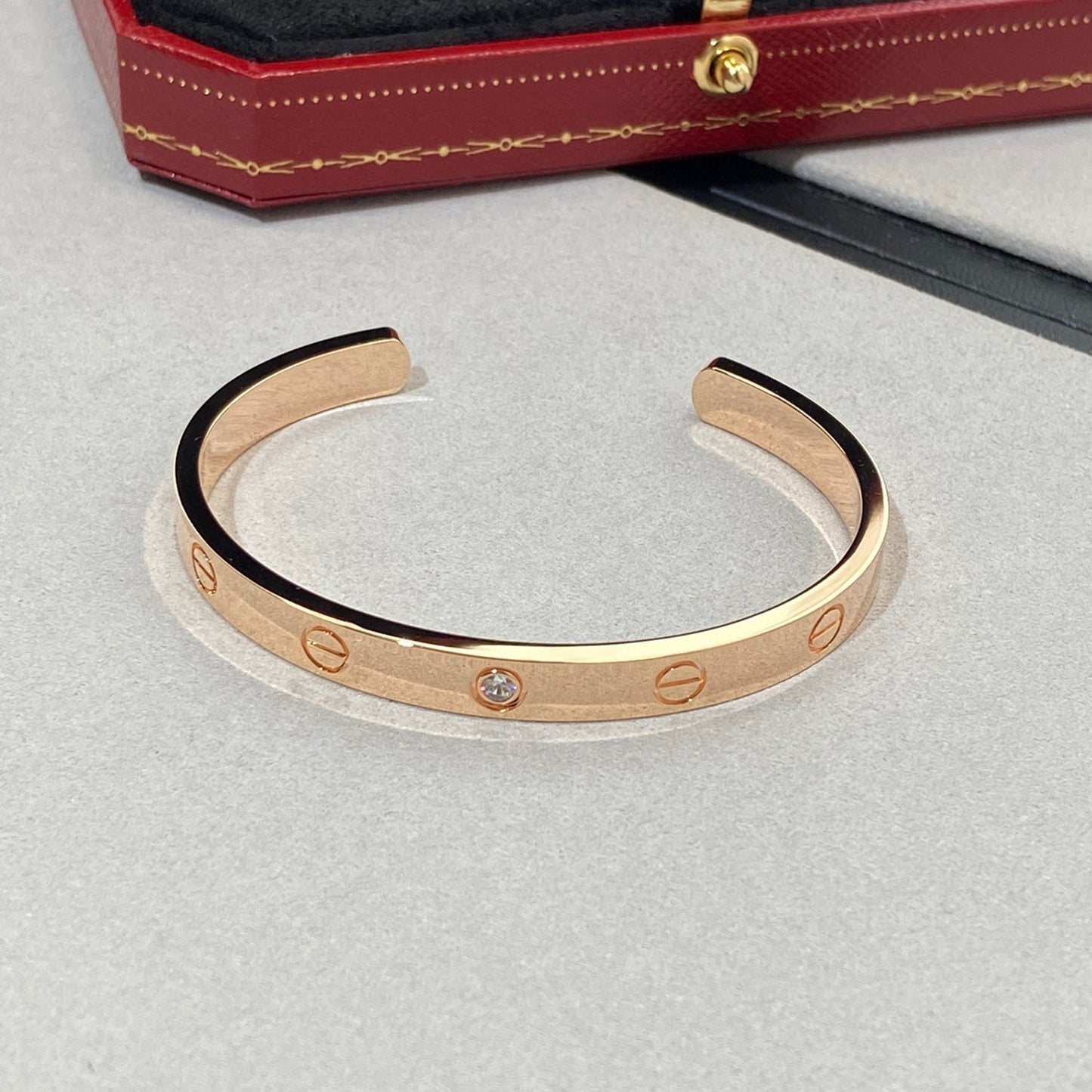 [Regal Gem]LOVE BRACELET 6.1MM 1 DIAMOND OPEN CUFF