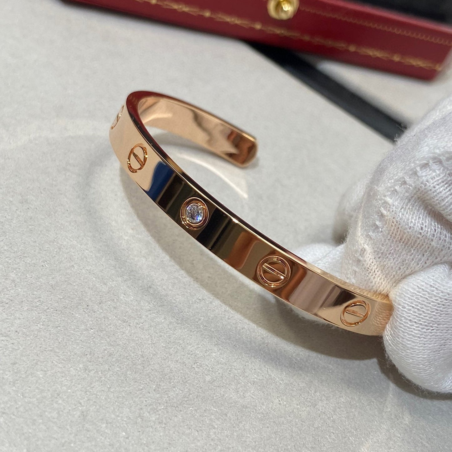 [Regal Gem]LOVE BRACELET 6.1MM 1 DIAMOND OPEN CUFF