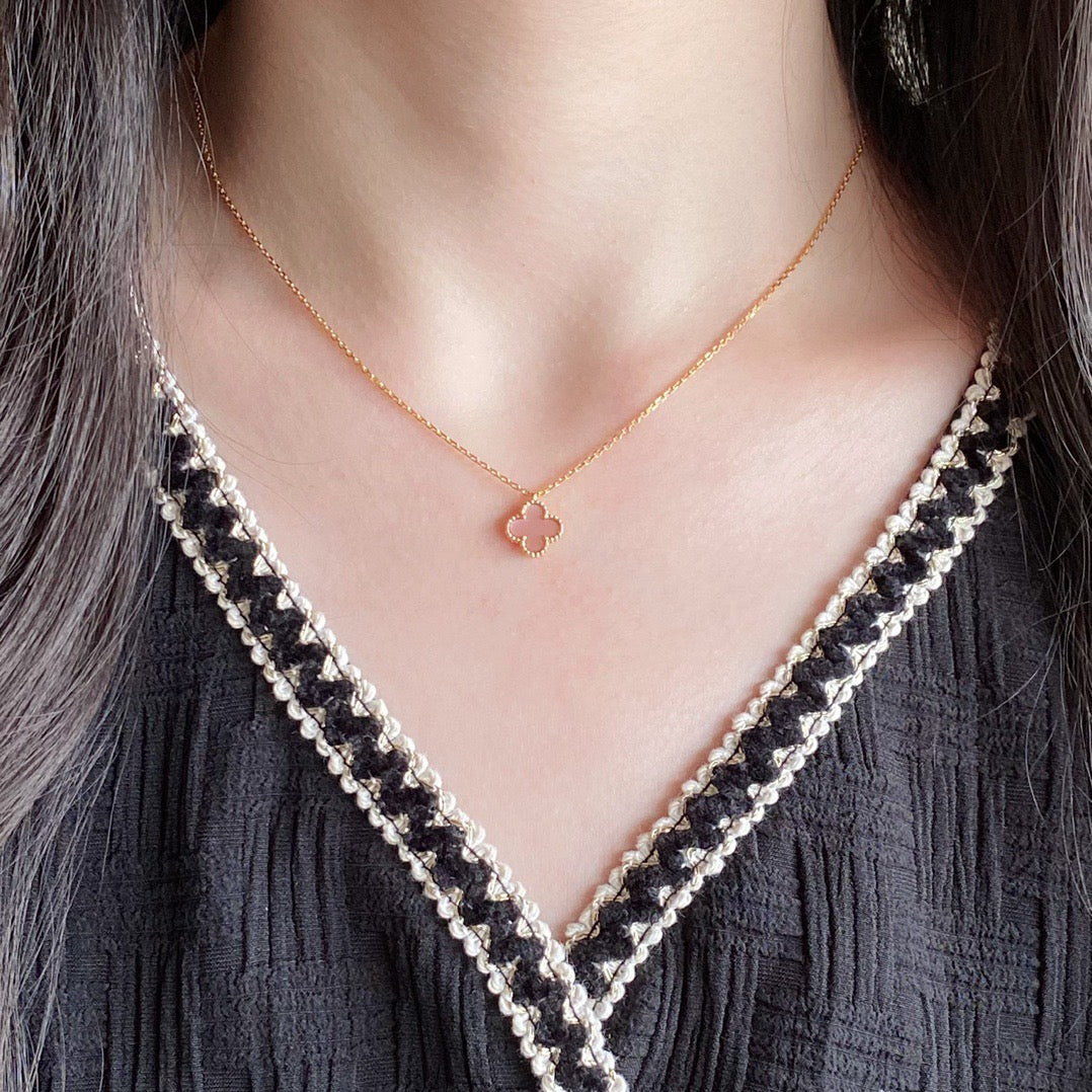 [Regal Gem]CLOVER 15MM PINK MOTHER-OF-PEARL SINGLE FLOWER NECKLACE