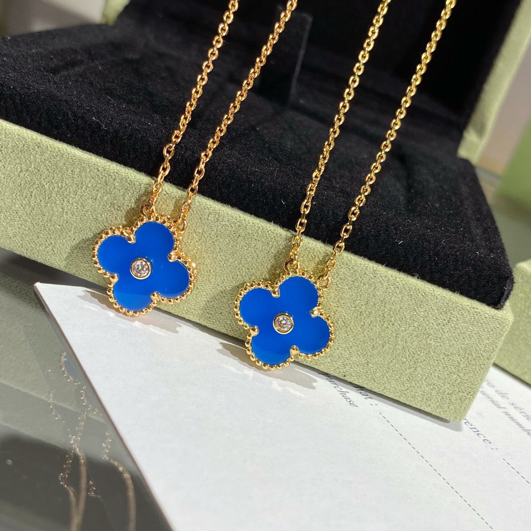 [Regal Gem]CLOVER 15MM DIAMOND AND BLUE AGATE NECKLACE
