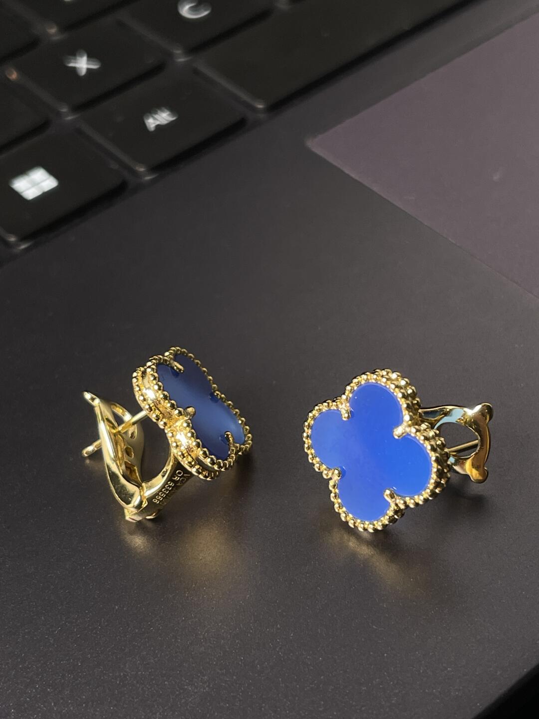 [Regal Gem] CLOVER LARGE (20mm) 1 MOTIFS BLUE MOP STUD EARRINGS