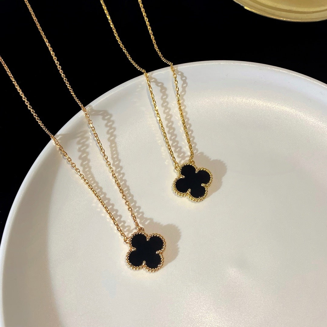[Regal Gem]CLOVER 15MM BLACK ONYX SINGLE FLOWER NECKLACE