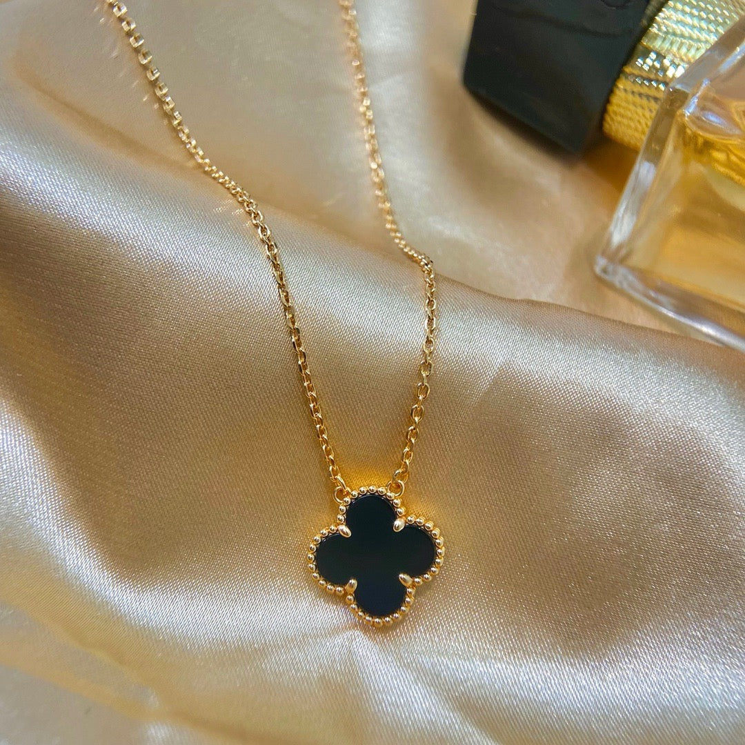 [Regal Gem]CLOVER 15MM BLACK ONYX SINGLE FLOWER NECKLACE