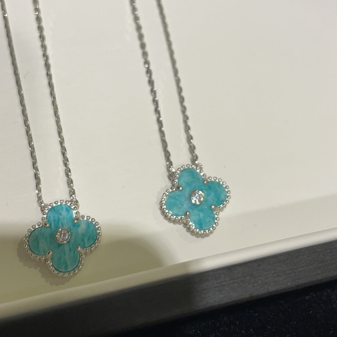 [Regal Gem]CLOVER 15MM DIAMOND SVRES PORCELAIN  NECKLACE SILVER