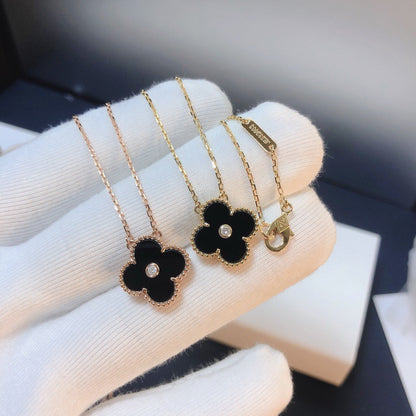 [Regal Gem]CLOVER 15MM DIAMOND ONYX NECKLACE