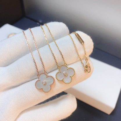 [Regal Gem]CLOVER 15MM DIAMOND WHITE FRITILLARIA NECKLACE