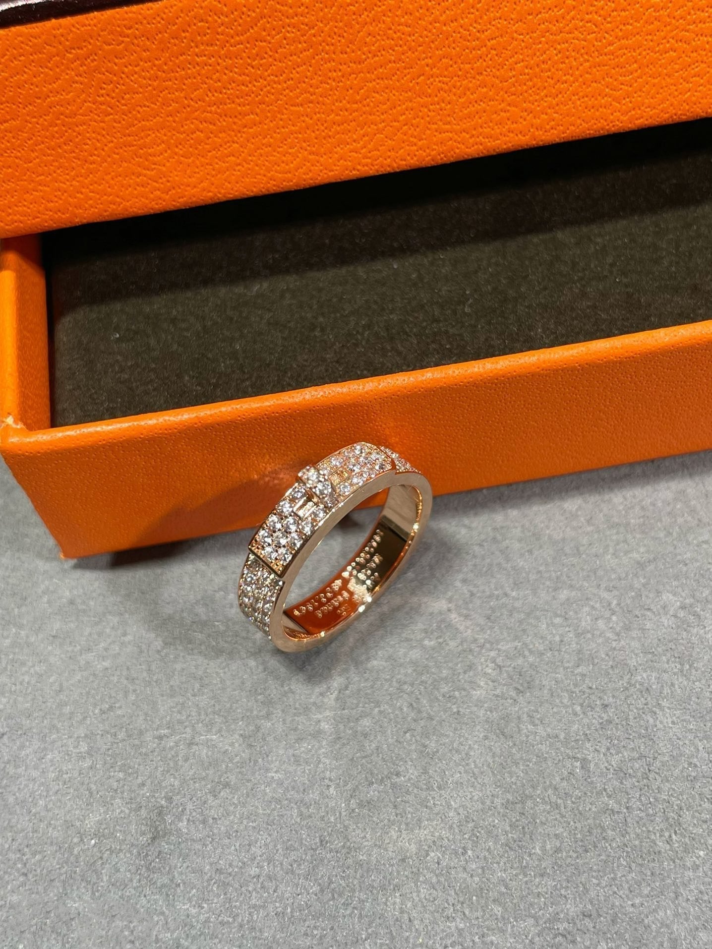 [Regal Gem]KELLY PINK GOLD DIAMOND RING