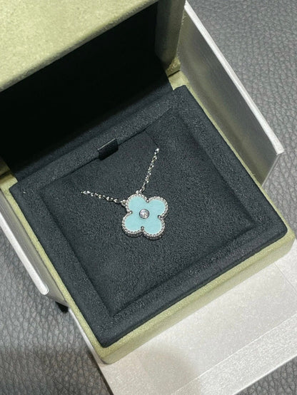 [Regal Gem]CLOVER 1 DIAMOND LIGHT BLUE SILVER NECKLACE