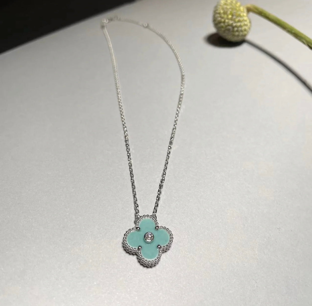 [Regal Gem]CLOVER 1 DIAMOND LIGHT BLUE SILVER NECKLACE