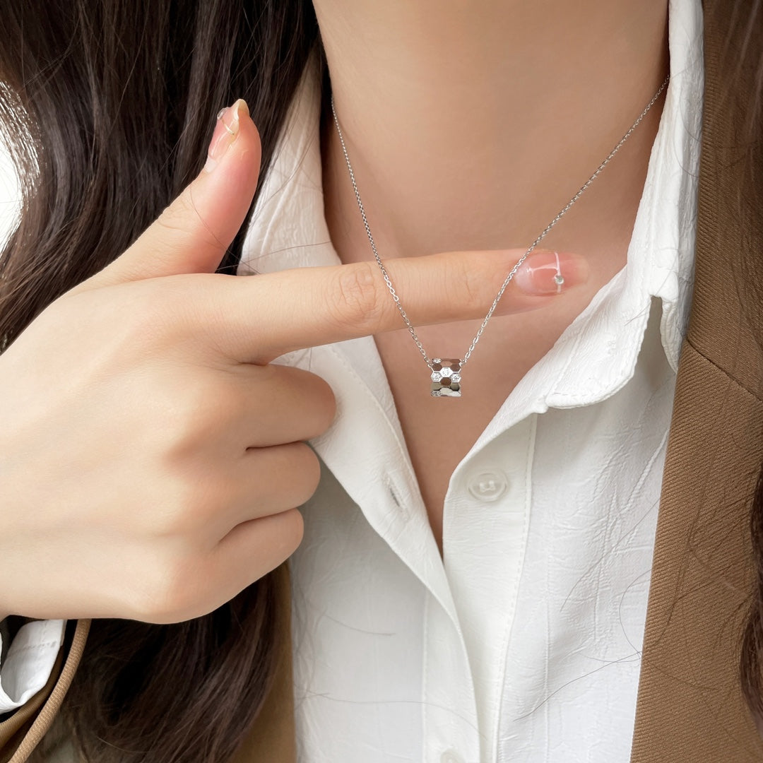 [Regal Gem]BEE MINI PEDANT DIAMOND NECKLACE