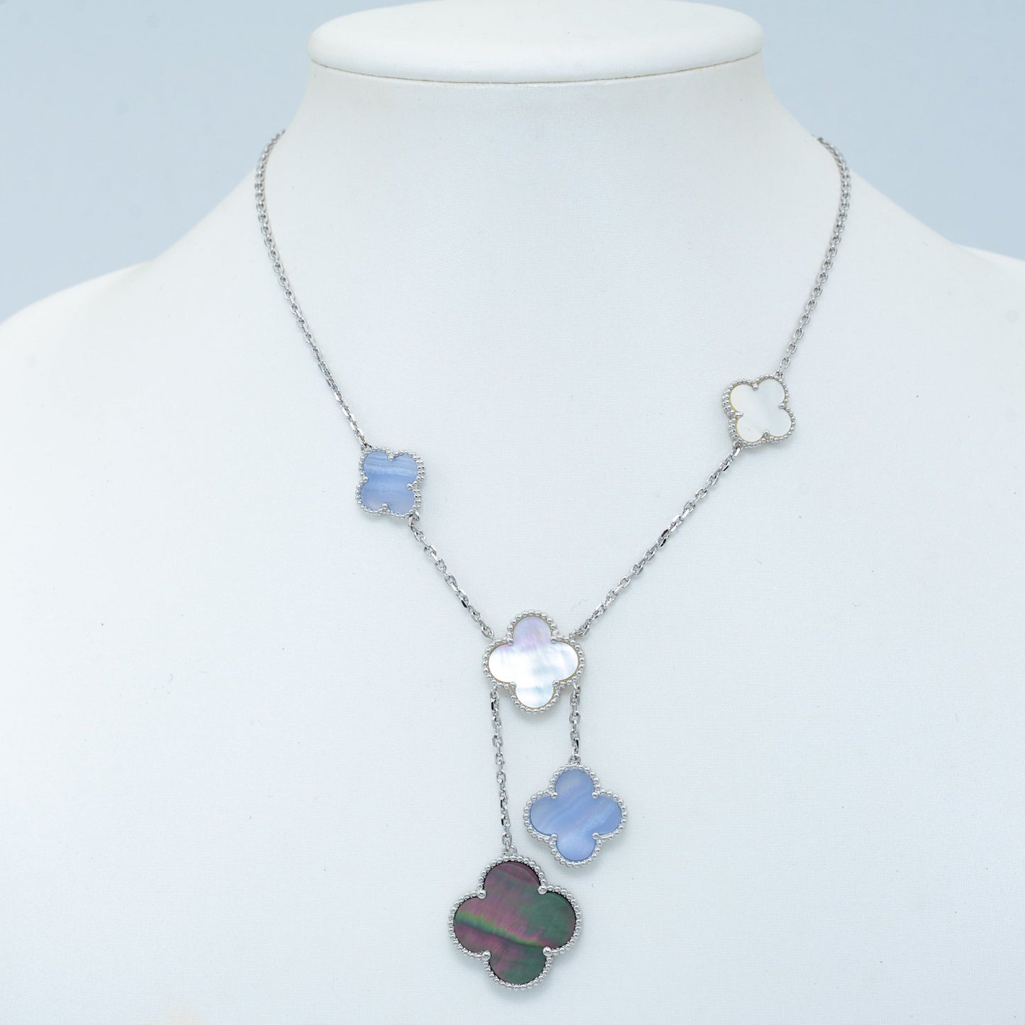 [Regal Gem]CLOVER MOP CHALCEDONY NECKLACE SILVER 6 MOTIF