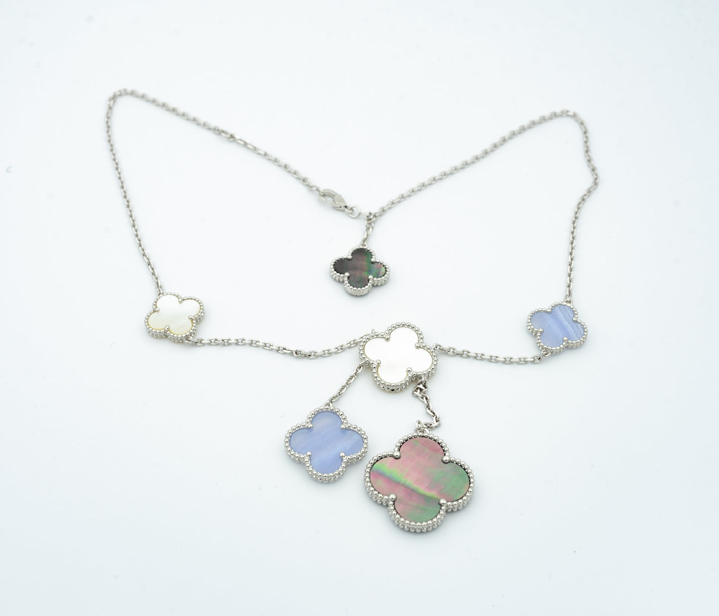[Regal Gem]CLOVER MOP CHALCEDONY NECKLACE SILVER 6 MOTIF