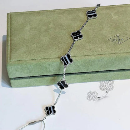 [Regal Gem] CLOVER 5 MOTIF PULSAR STONE BRACELET COLLECTION