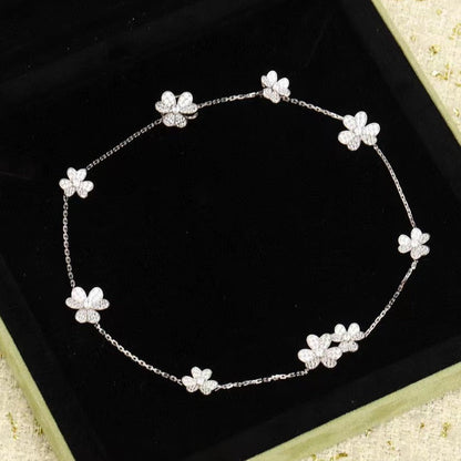 [Regal Gem]FRIVOLE SILVER 9 FLOWERS NECKLACE
