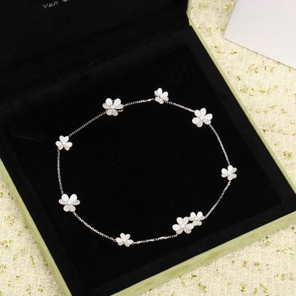 [Regal Gem]FRIVOLE SILVER 9 FLOWERS NECKLACE