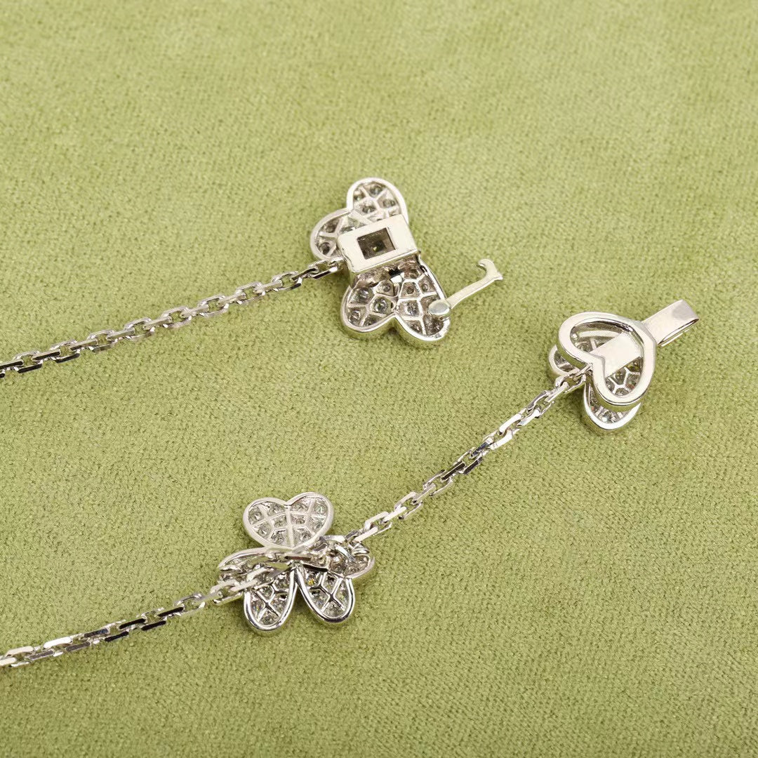 [Regal Gem]FRIVOLE SILVER 9 FLOWERS NECKLACE