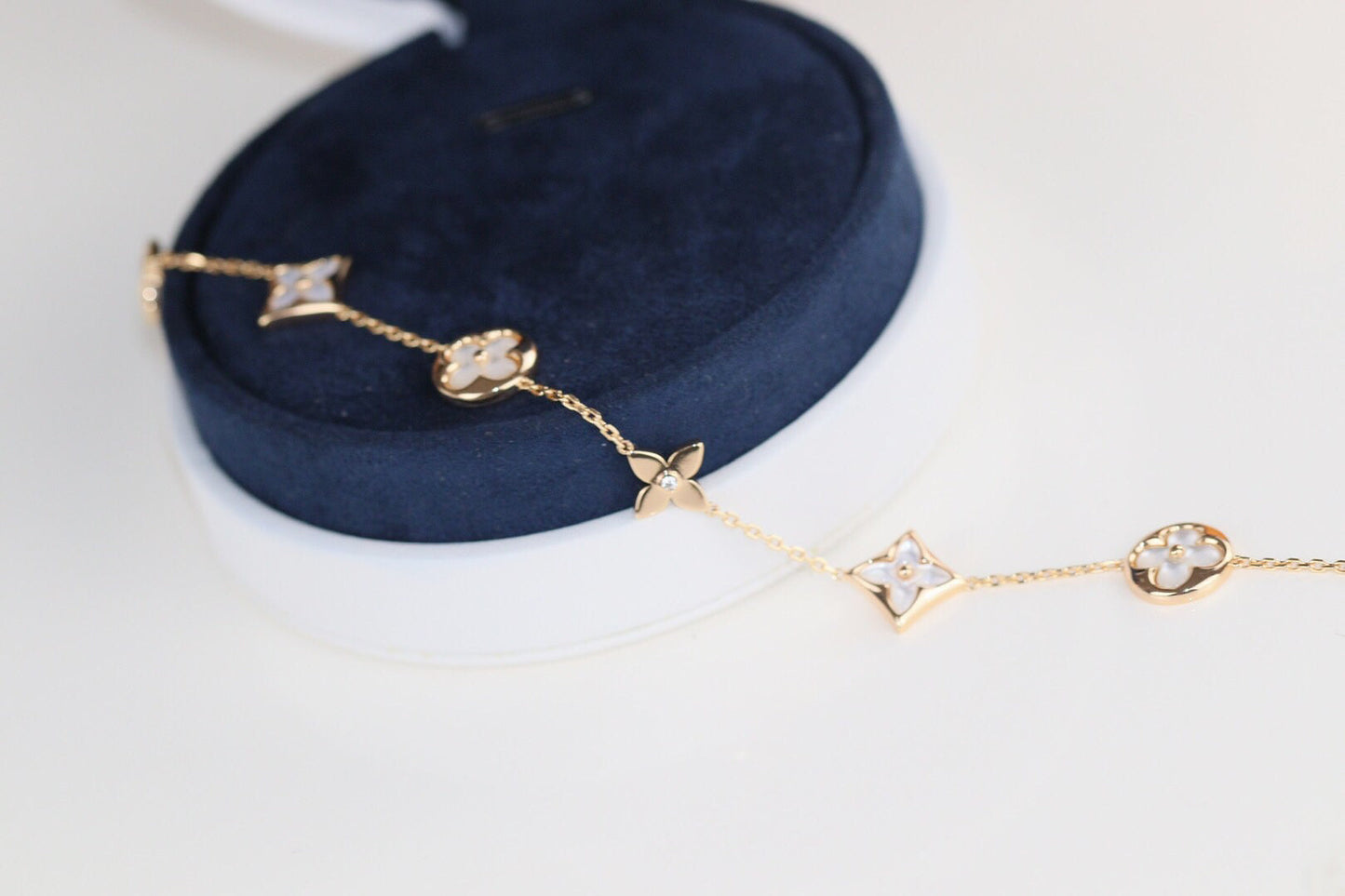 [Regal Gem]LEAF CLOVER BRACELET