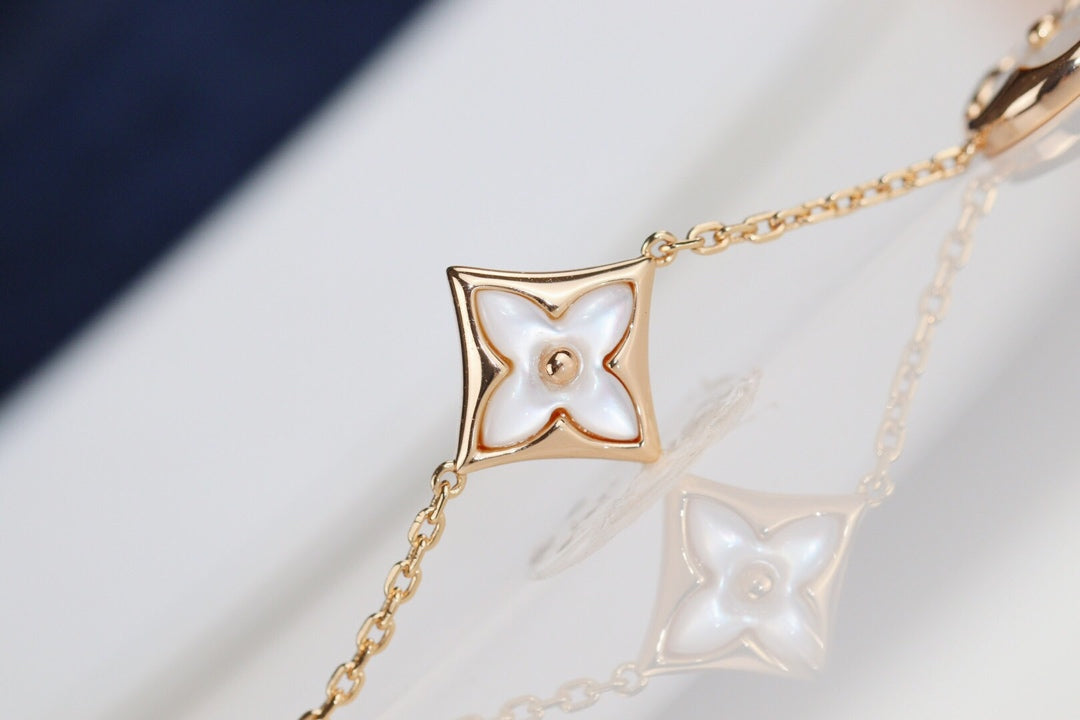 [Regal Gem]LEAF CLOVER BRACELET