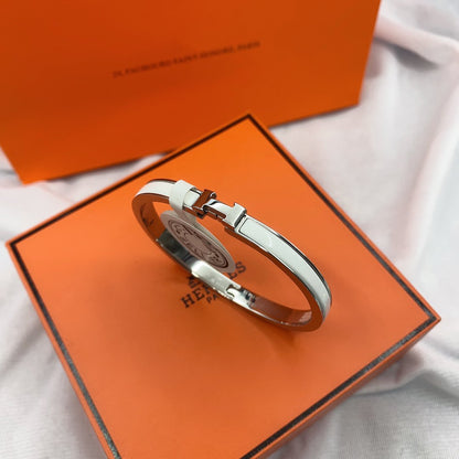 [Regal Gem]CLASSIC HM CLIC WHITE 8MM ENAMEL BRACELET