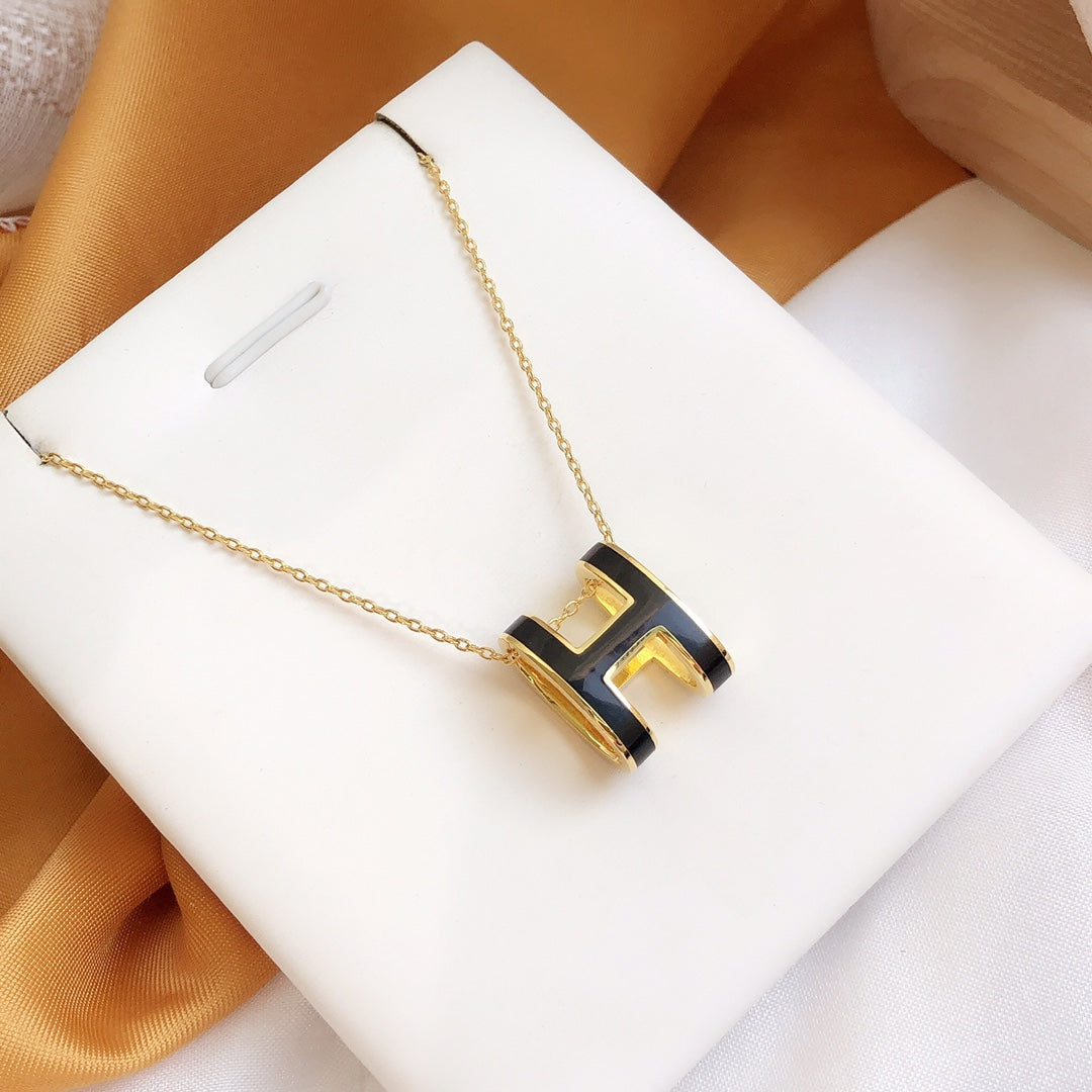 [Regal Gem]HM CLIC BLACK ENAMEL GOLD NECKLACE