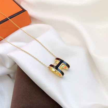 [Regal Gem]HM CLIC BLACK ENAMEL GOLD NECKLACE