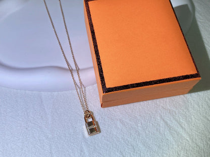[Regal Gem]HM ADVANCED NICHE LOCK HEAD NECKLACE DIAMONDS