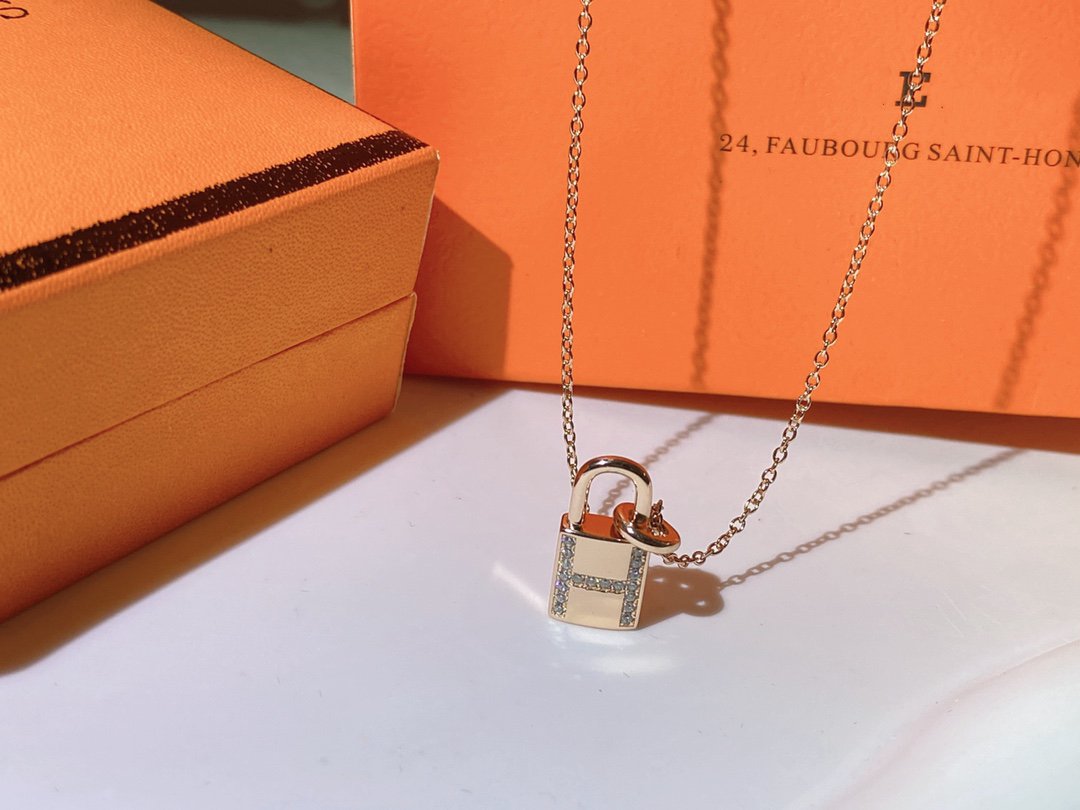 [Regal Gem]HM ADVANCED NICHE LOCK HEAD NECKLACE DIAMONDS