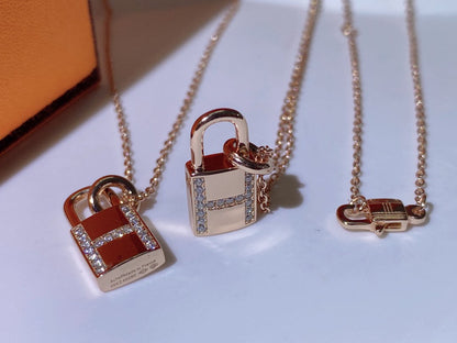 [Regal Gem]HM ADVANCED NICHE LOCK HEAD NECKLACE DIAMONDS
