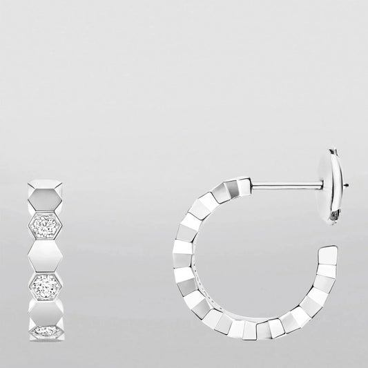 [Regal Gem]Hollow Design Four-Leaf Clover Flower Shape Ring