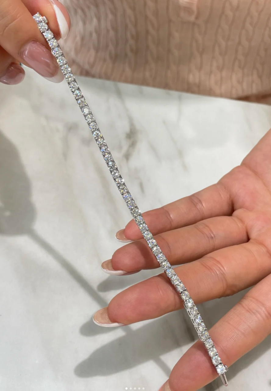 [Regal Gem]  CLASSIC BASEBALL BRACELAT, 52 DIAMOND