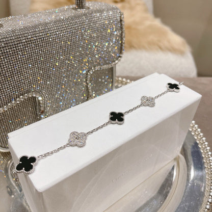 [Regal Gem] CLOVER 5 MOTIF ONYXS BRACELET COLLECTION