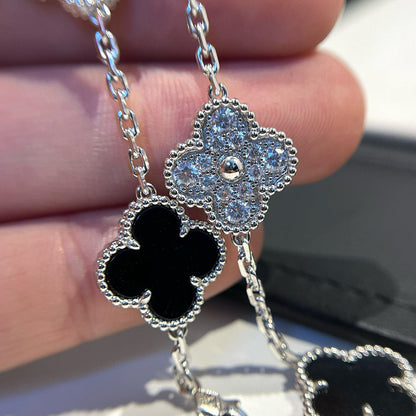 [Regal Gem] CLOVER 5 MOTIF ONYXS BRACELET COLLECTION
