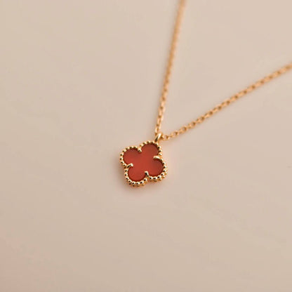 [Regal Gem]CLOVER MINI 9.5MM WHITE CARNELIANS NECKLACE